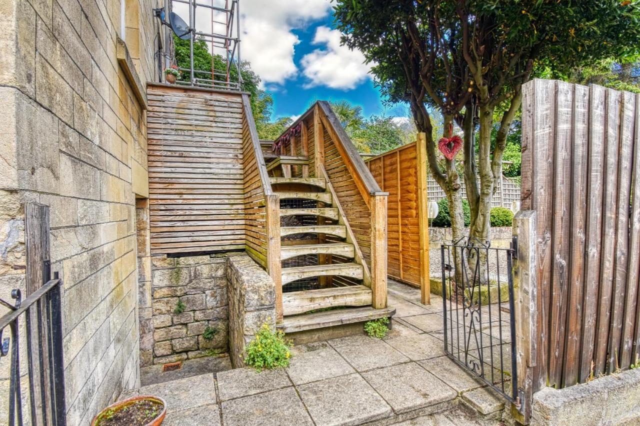 2 Bedroom Apartment In Bath City Centre With Garden & Free Parking Экстерьер фото