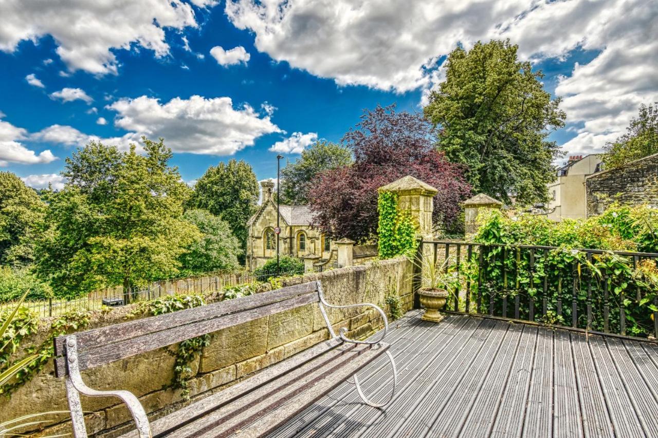 2 Bedroom Apartment In Bath City Centre With Garden & Free Parking Экстерьер фото
