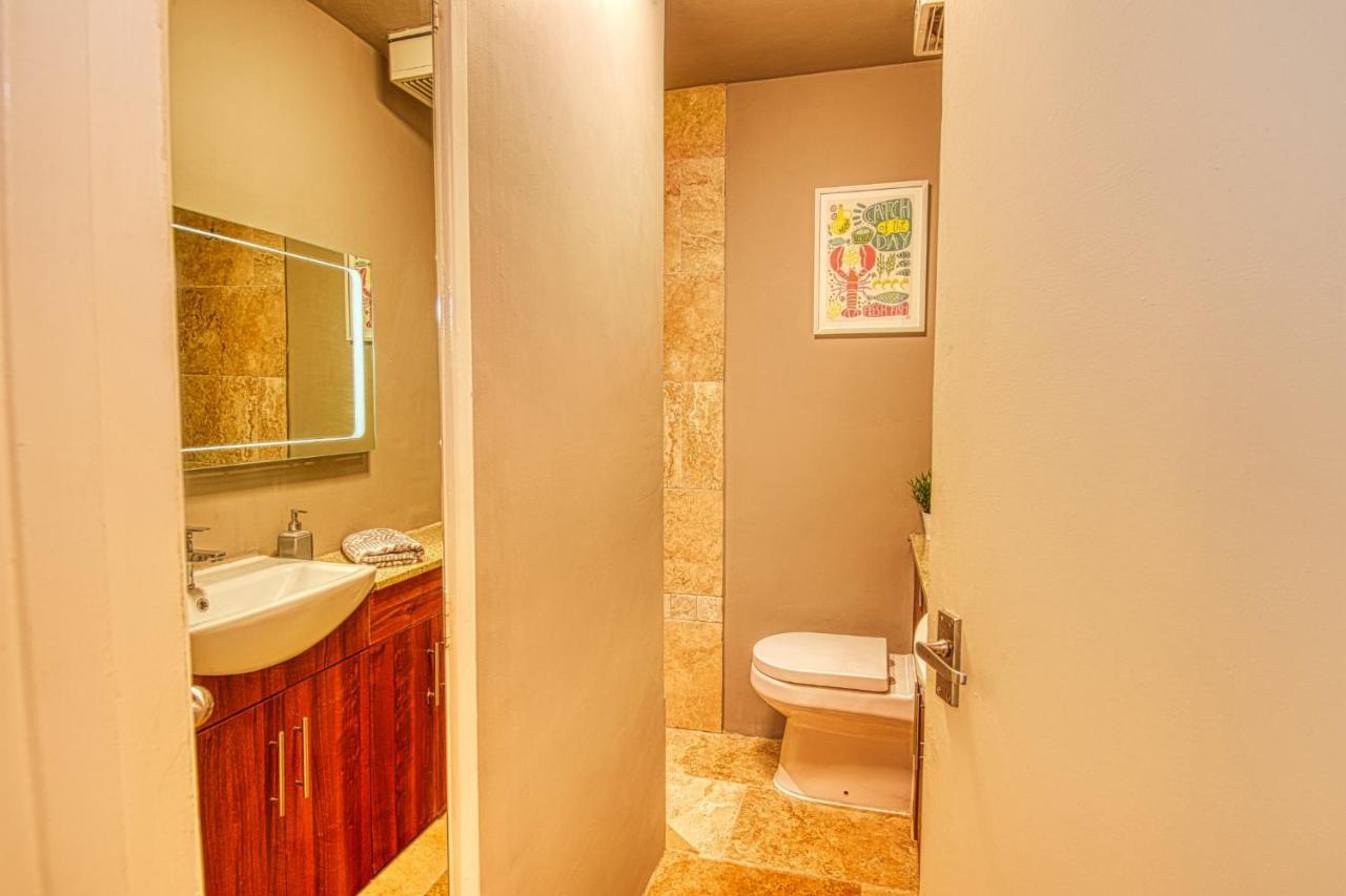 2 Bedroom Apartment In Bath City Centre With Garden & Free Parking Экстерьер фото