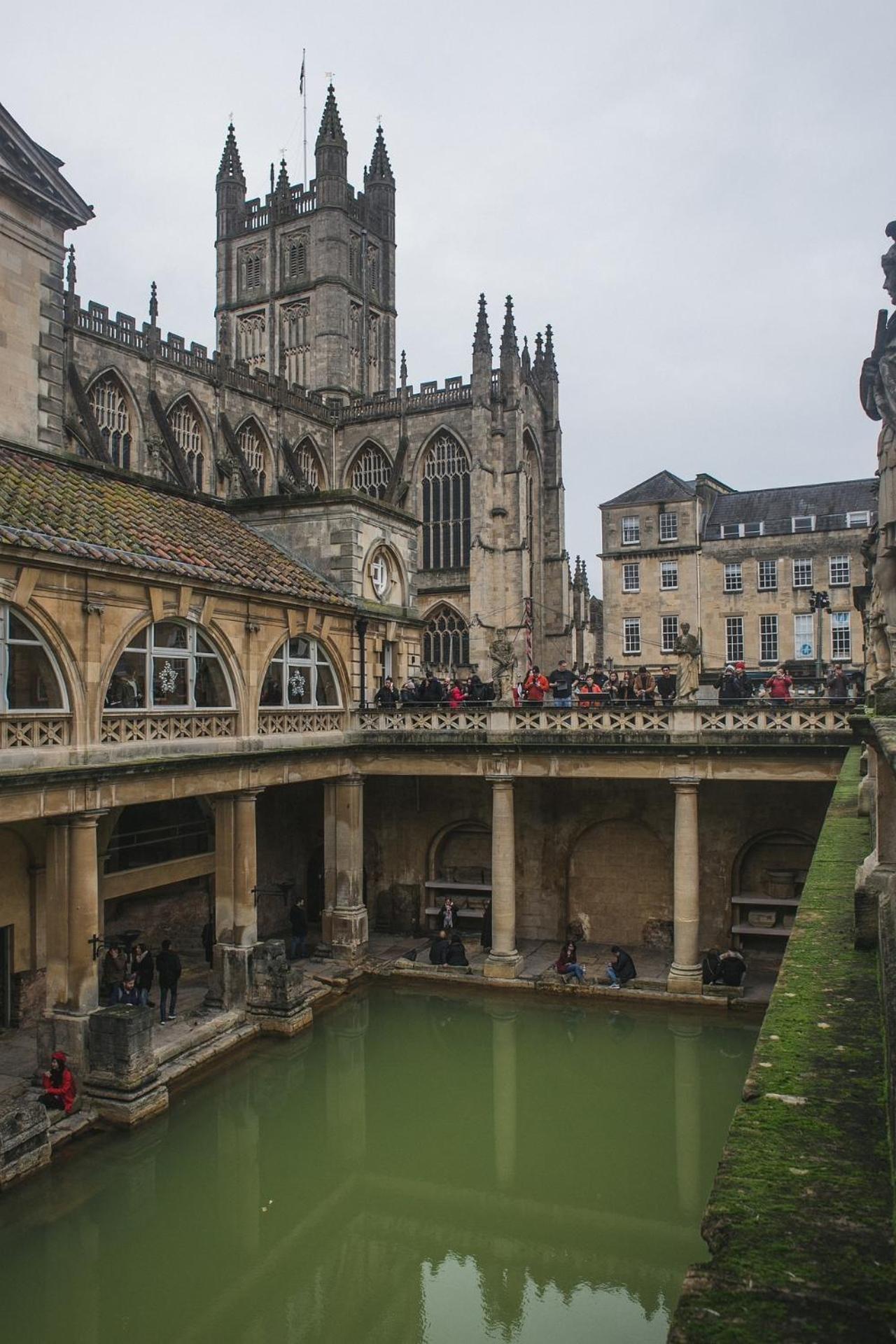 2 Bedroom Apartment In Bath City Centre With Garden & Free Parking Экстерьер фото