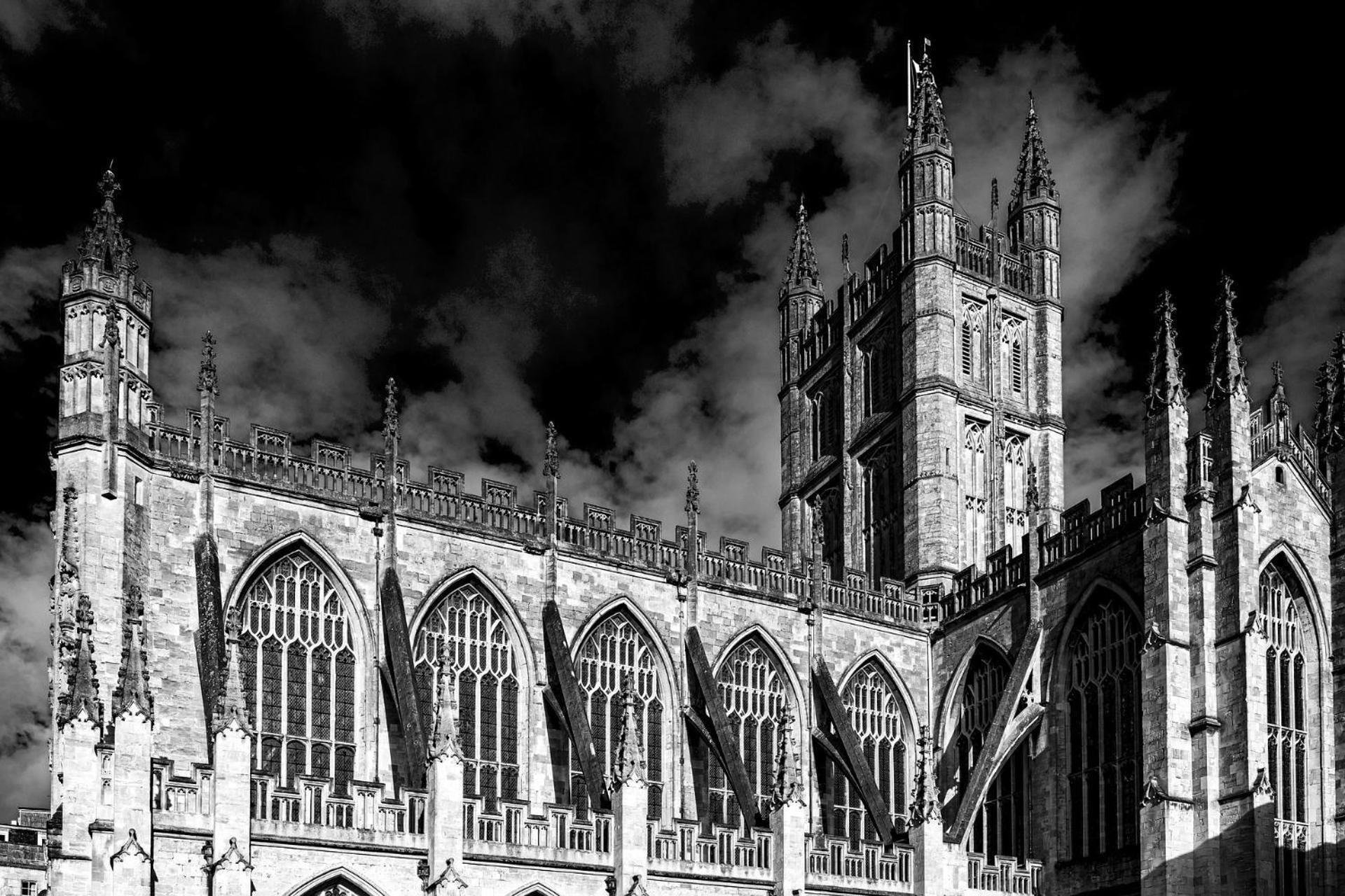 2 Bedroom Apartment In Bath City Centre With Garden & Free Parking Экстерьер фото